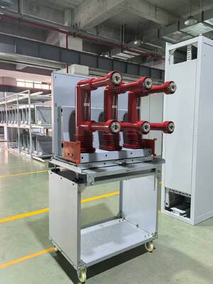 Corrente nominal 630 A Disjuntor de alta tensão Velocidade de abertura 1,445 M s Distância central entre fases 275 mm projetado para comutação de energia